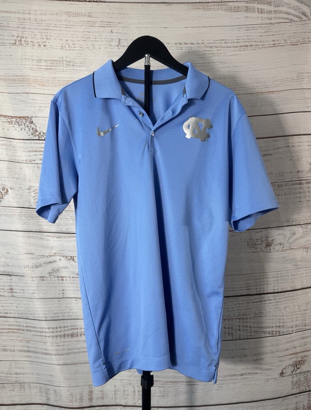Nike Dri-FIT UNC Tar Heels Polo Shirt Men’s Medium Carolina Blue NCAA Golf
